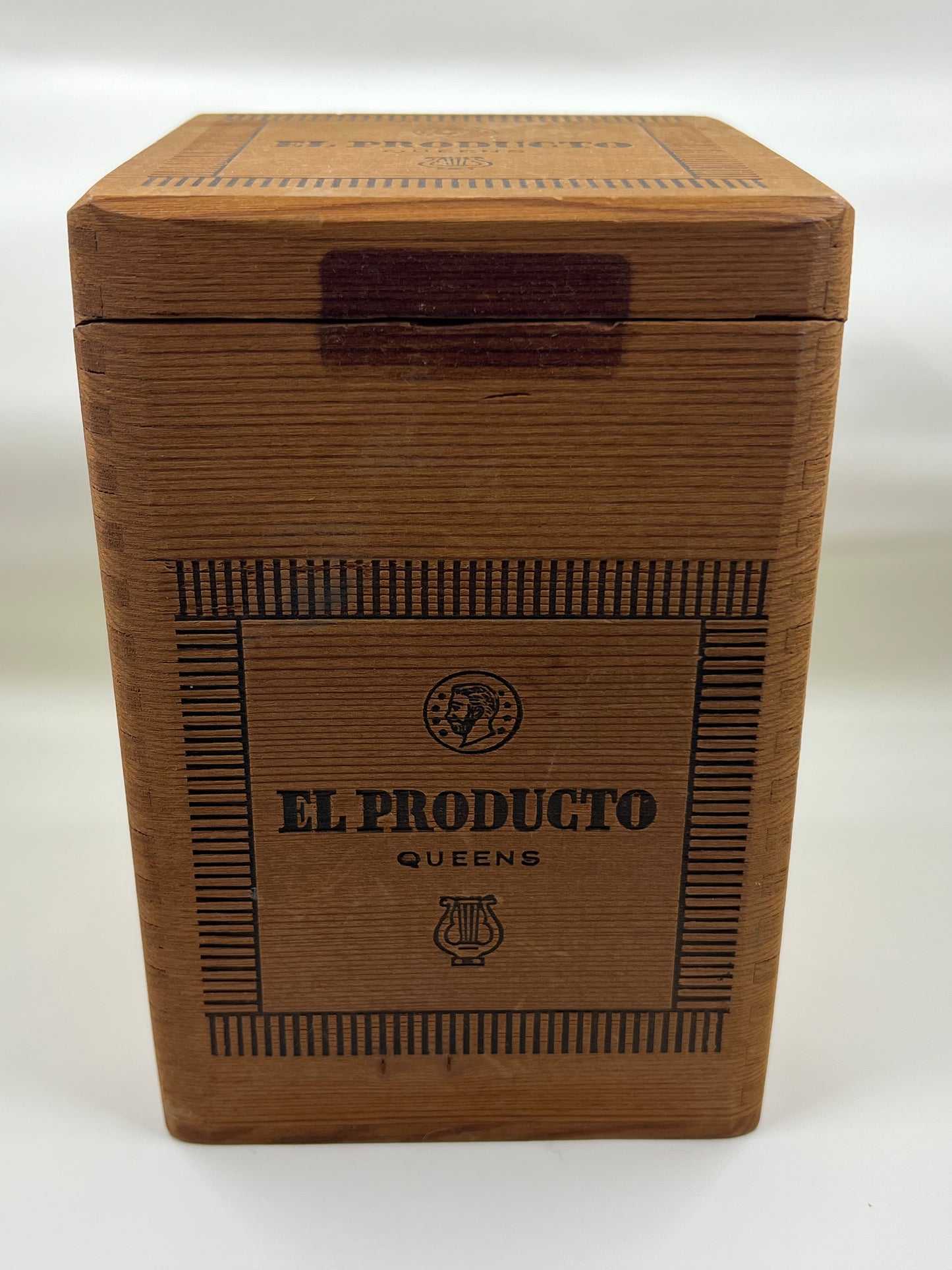 Vintage "El Producto Queens" Cigar Box